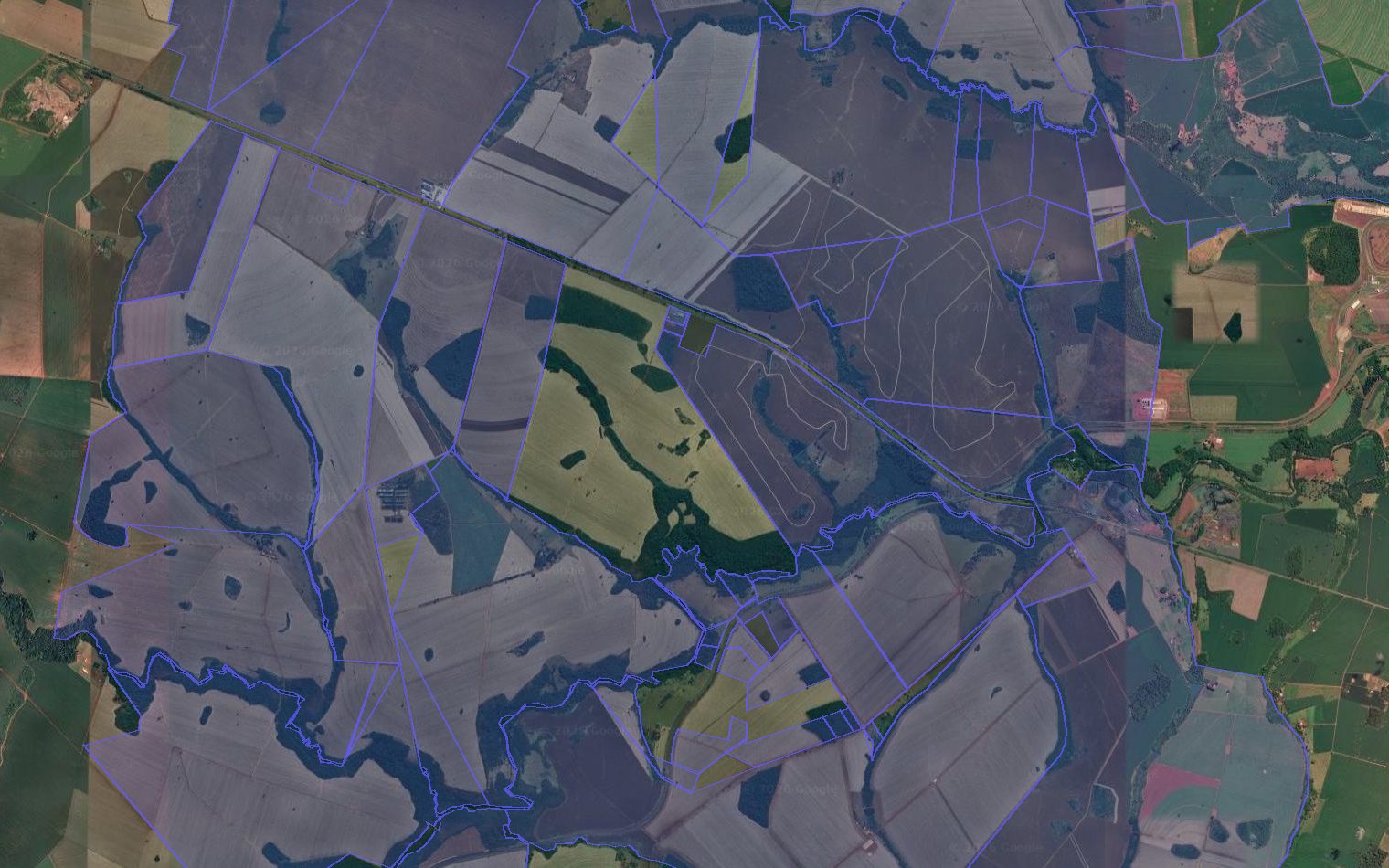 Mapa real do imóvel com as camadas do CAR